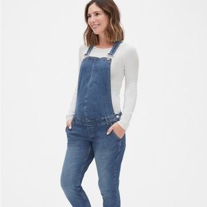 Gap Maternity overalls